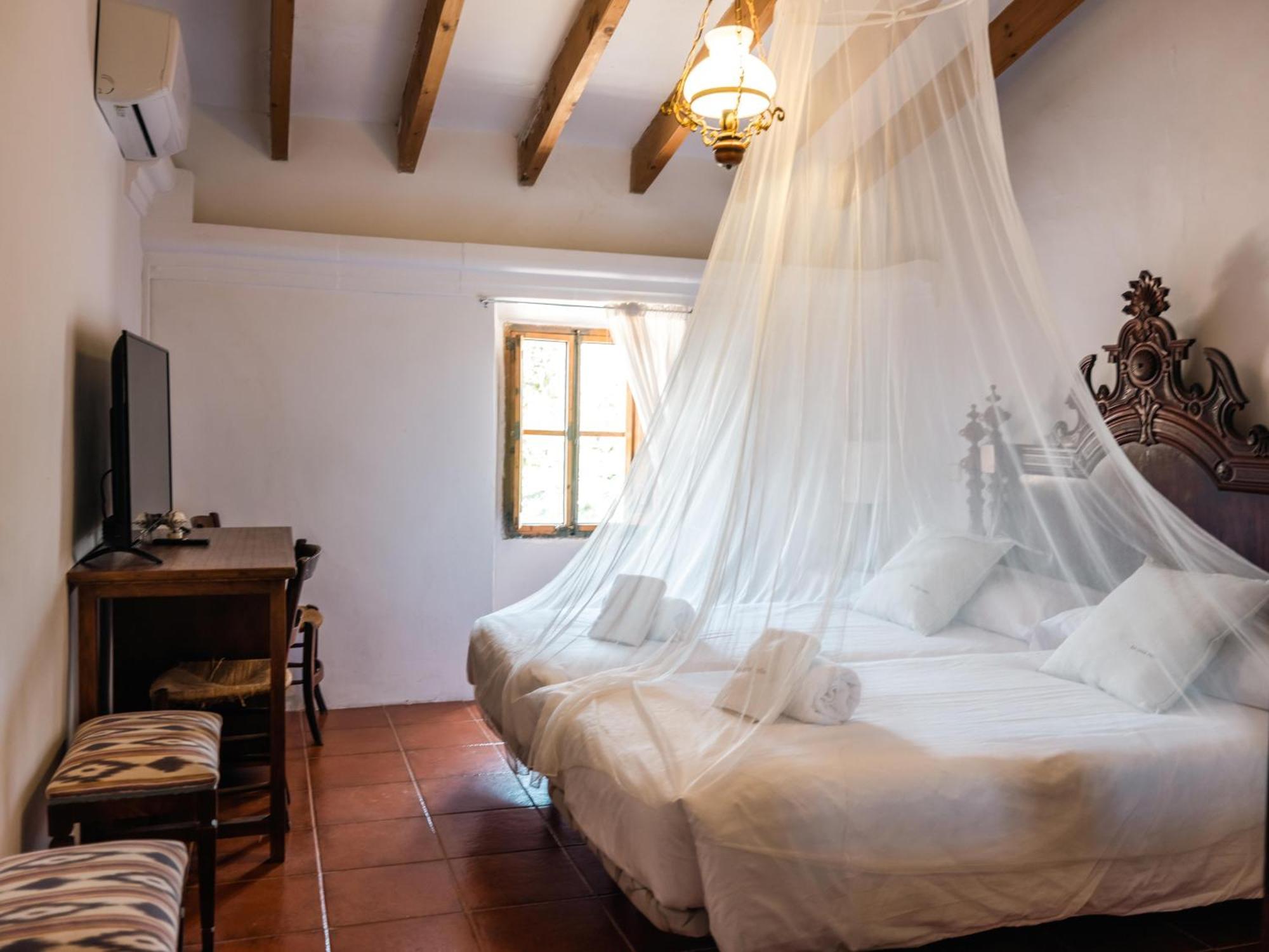 Finca Sa Cova Vella Манакор Экстерьер фото